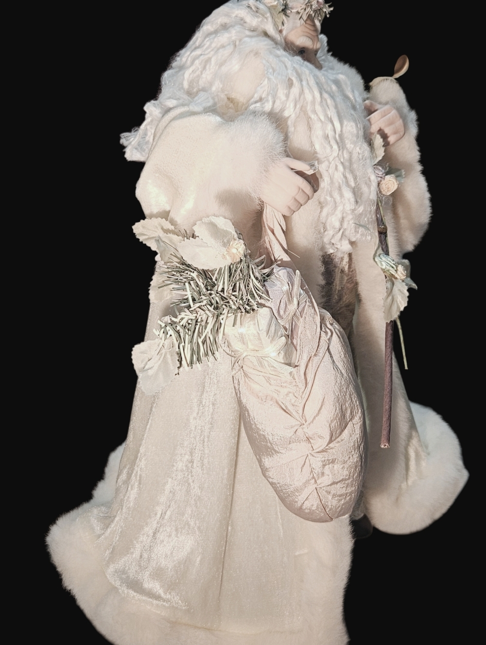 Brinn’s 1991 16" English Garden Santa Christmas Porcelain Doll - Picture 4 of 12
